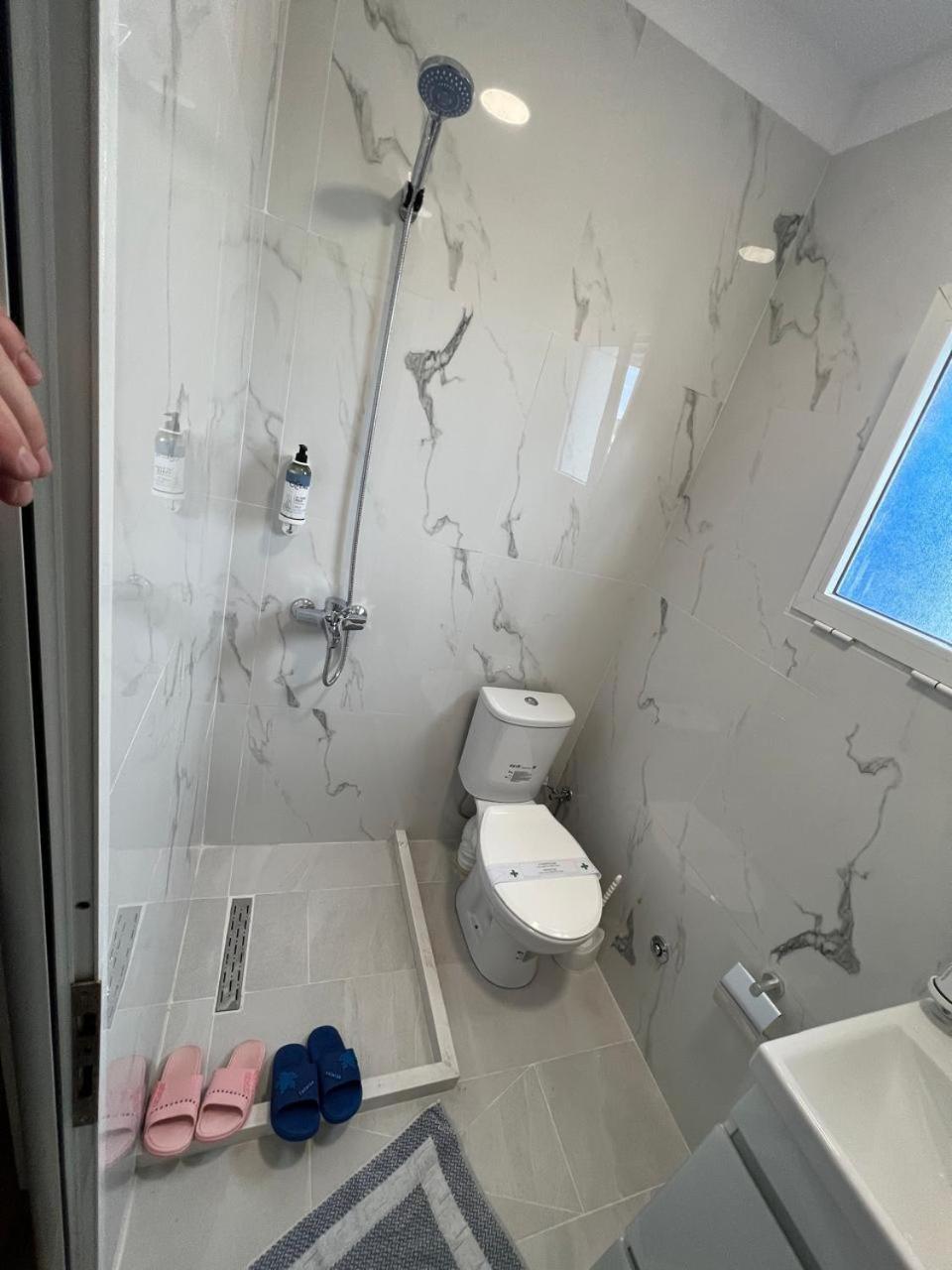 Blue Balcony Hotel 골렘 외부 사진