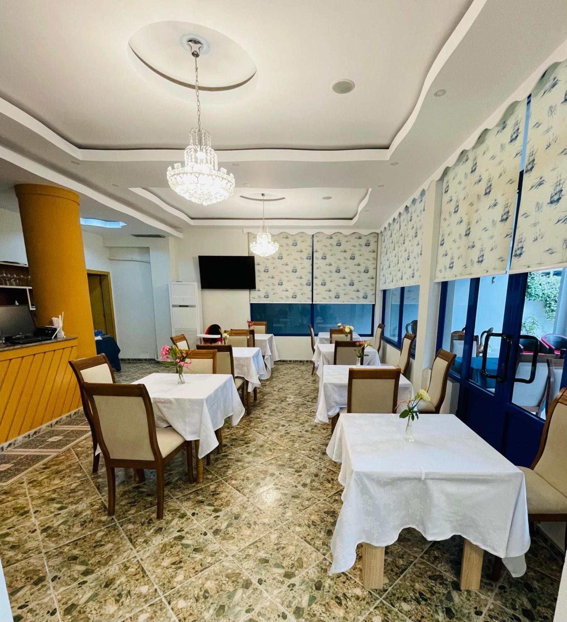 Blue Balcony Hotel 골렘 외부 사진
