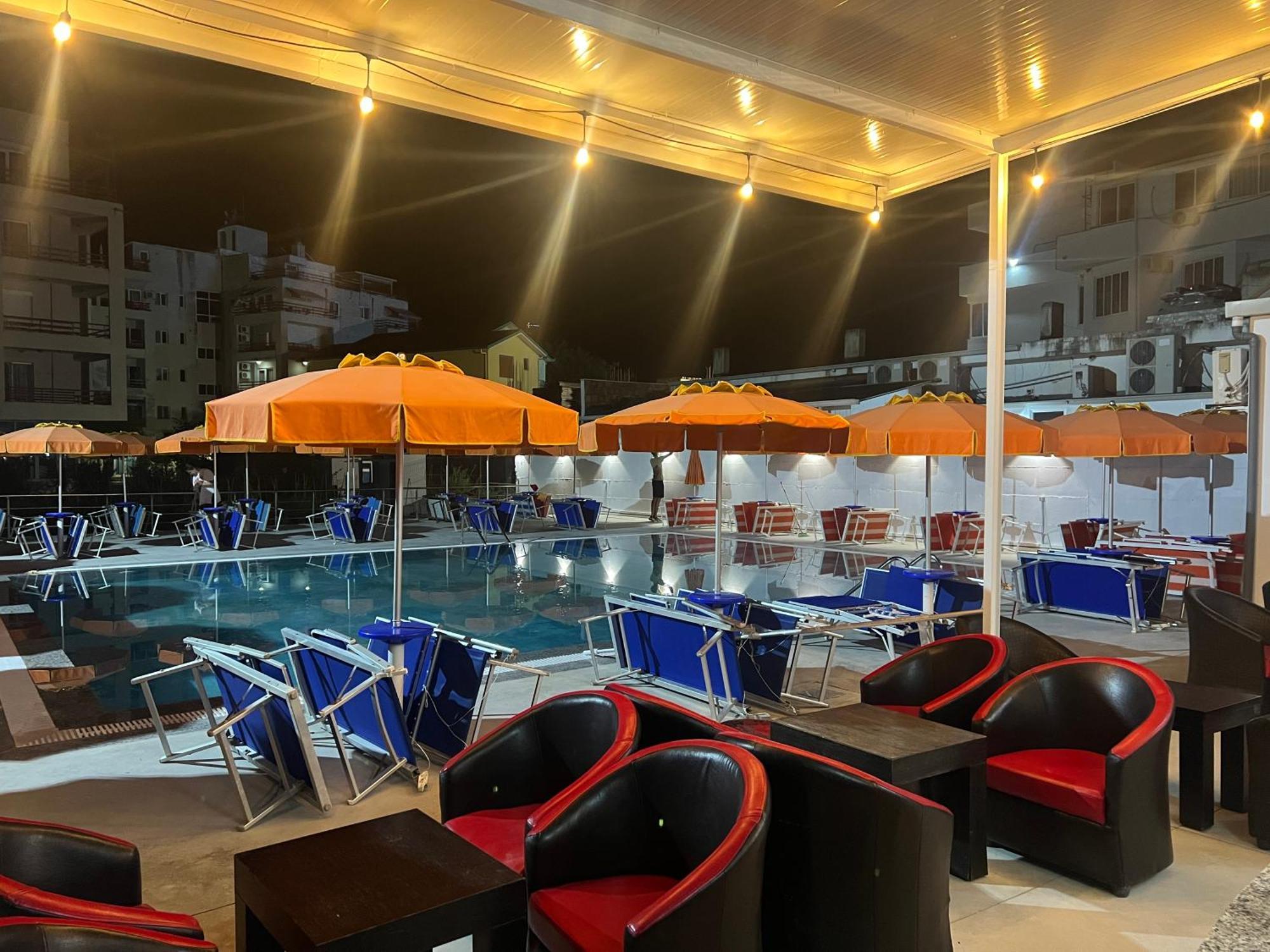 Blue Balcony Hotel 골렘 외부 사진